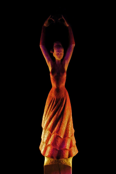 Carmen, 2009, Eichenholz/Acrylfarbe, Höhe ca. 60cm