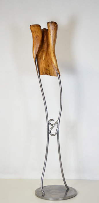 Curly, 2017, Lindenholz/Stahl/LED Lichtquelle, Höhe ca. 1,85m, Objekt ist bereits verkauft.