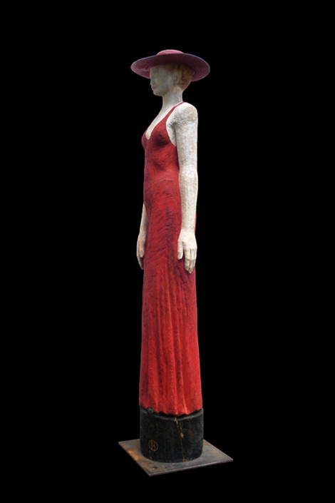 Lady in Red, 2009, Lärchenholz/Acrylfarbe, Höhe ca. 1,60 m